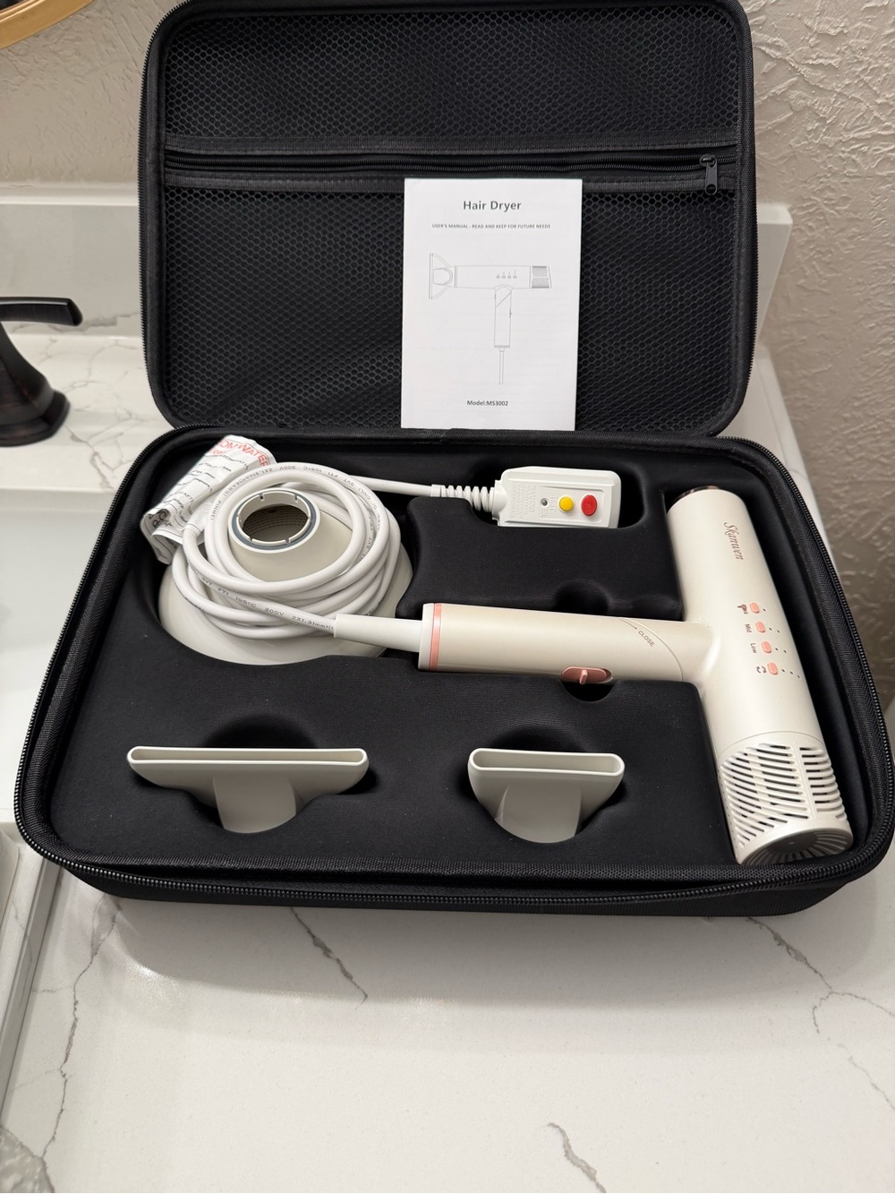 MAXFOXE lonic Professional High Speed  Foldable Compact Hair Blow Dryer EUC